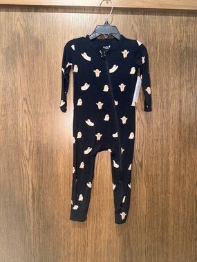 EUC Kyte Baby Boo Bamboo Zip Romper 2T